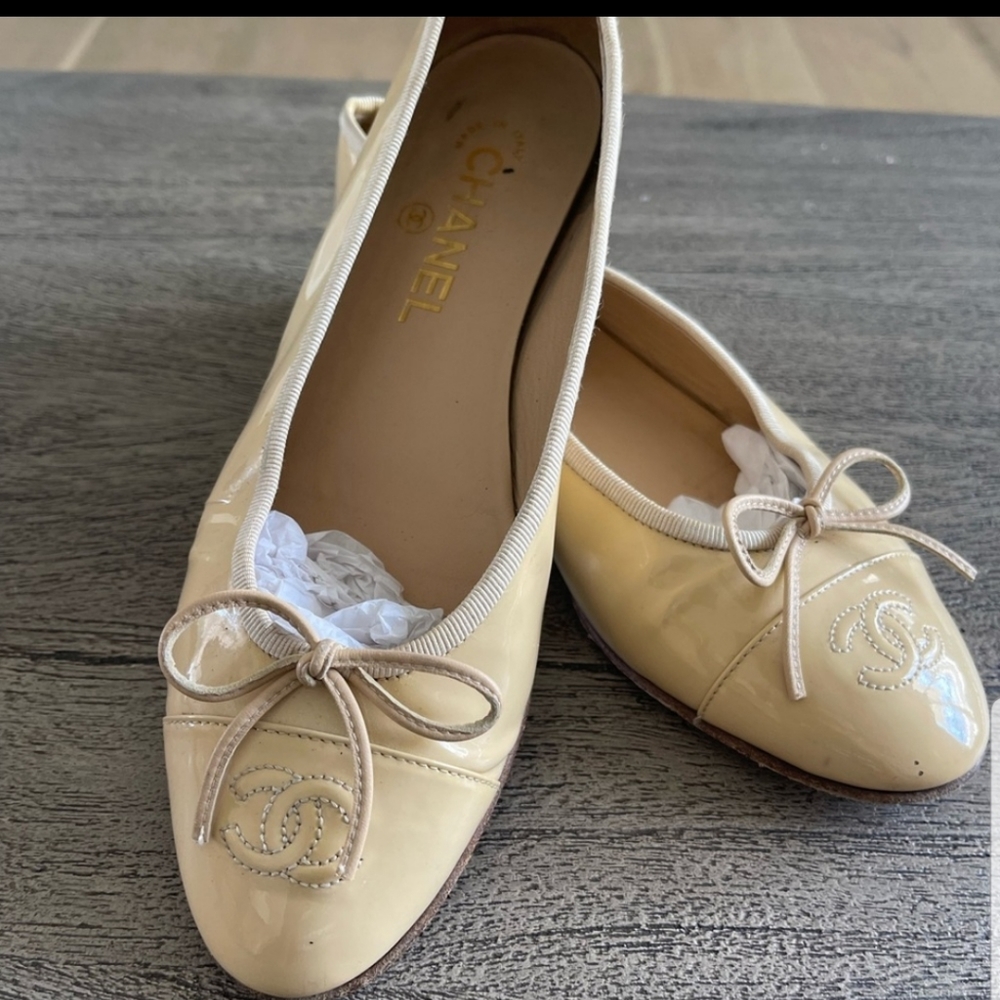 Chanel ballerina flats
